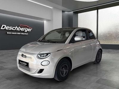 Beige Neu 2025 Fiat 500e Limousine | € 34.500 (Teuer)