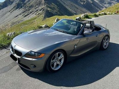 Grau Gebraucht 2003 BMW Z4 Cabrio | € 13.900