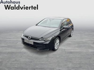 Neu VW Golf VIII 115 PS (84 kW) 2026 Schwarz  metallic