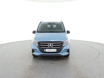 Blau Gebraucht 2025 Mercedes Vito Van / Kleinbus | € 79.188