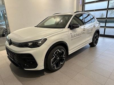 Gebraucht VW Tiguan Sport 204 PS (150 kW) 2025 Weiss  metallicperleffekt SUV