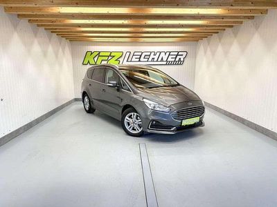 Grau Gebraucht 2022 Ford S-MAX Titanium Van / Kleinbus | € 25.950 (Fairer Preis)