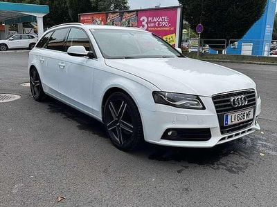 Weiß Gebraucht 2011 Audi A4 Ambition Kombi | € 10.700 (Etwas zu teuer)