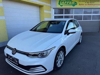 Gebraucht VW Golf VIII Life 116 PS (85 kW) 2021 Weiß Limousine