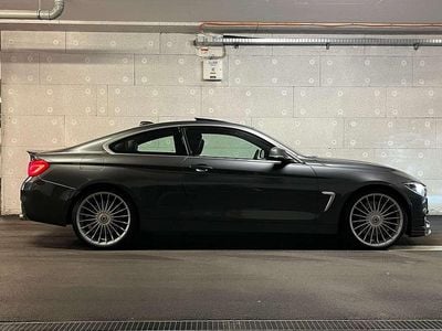 Grau Gebraucht 2019 BMW 440 Coupé | € 81.500