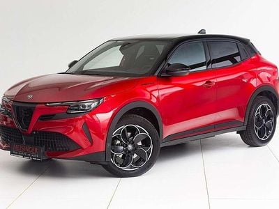 Rot Gebraucht 2025 Alfa Romeo Junior Edizione Speciale SUV | € 33.900 (Fairer Preis)