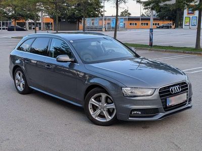 Grau Gebraucht 2015 Audi A4 S-Line Kombi | € 13.790