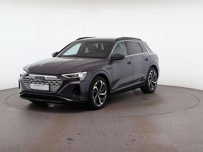 Grau Gebraucht 2024 Audi Q8 e-tron Advanced SUV | € 59.990