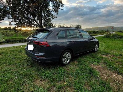 Grau Gebraucht 2021 VW Golf VIII Life Kombi | € 18.500 (Fairer Preis)