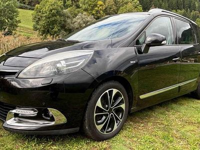Schwarz Gebraucht 2015 Renault Grand Scénic Bose Edition Van / Kleinbus | € 8.200 (Teuer)