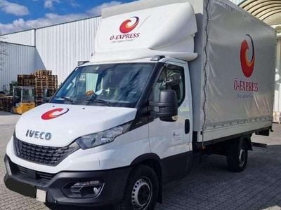 Weiß Gebraucht 2022 Iveco Daily Van | € 35.500