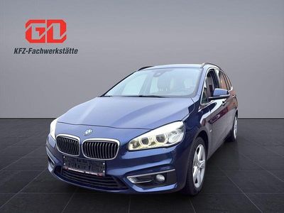 Blau Gebraucht 2016 BMW 220 Luxury Line Van / Kleinbus | € 13.880 (Fairer Preis)