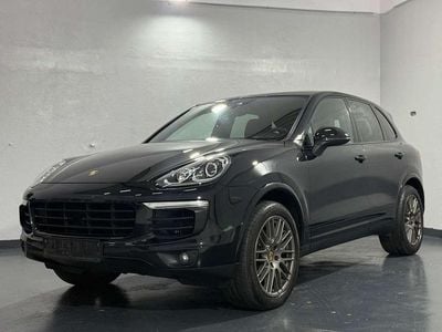 Schwarz Gebraucht 2016 Porsche Cayenne Platinum Edition SUV | € 29.990 (Teuer)