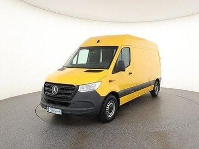 Ginstergelb Gebraucht 2022 Mercedes E-Sprinter Van | € 31.188