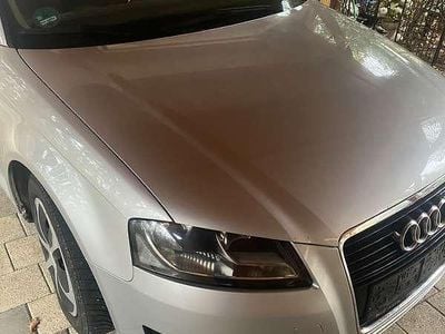 Grau Gebraucht 2011 Audi A3 Ambiente Limousine | € 5.200 (Fairer Preis)