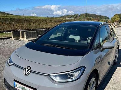 Grau Gebraucht 2021 VW ID.3 Pro Performance Kleinwagen | € 19.900 (Fairer Preis)
