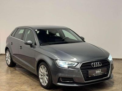 Gebraucht Audi A3 Design 110 PS (80 kW) 2016 Silber Limousine