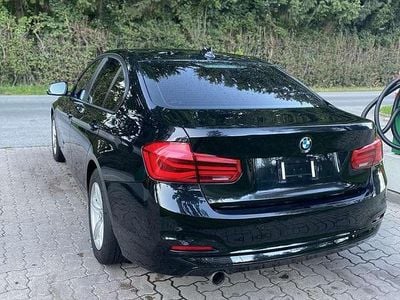 Schwarz Gebraucht 2017 BMW 318 Advantage Limousine | € 18.500 (Etwas zu teuer)