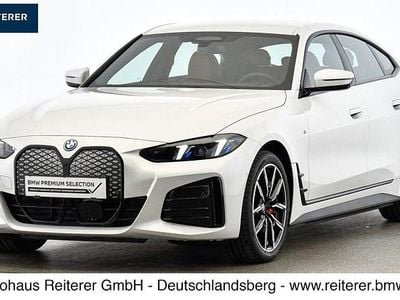 Weiß (mineralweiß) Gebraucht 2025 BMW i4 Efficient Dynamics Limousine | € 47.490
