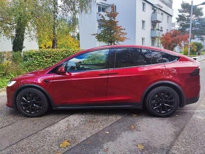 Rot Gebraucht 2023 Tesla Model X SUV | € 74.000