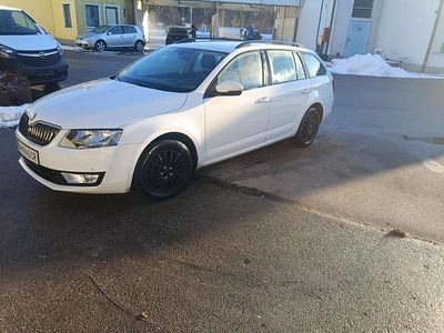 gebraucht Skoda Octavia Combi 16 TDI Ambition