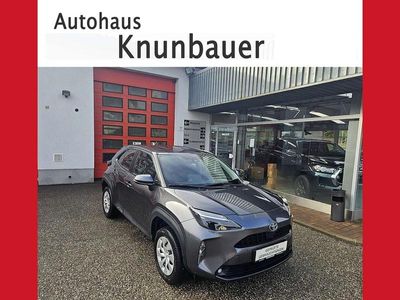 Silber Gebraucht 2024 Toyota Yaris Hybrid Active Limousine | € 23.990 (Teuer)