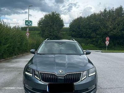Grau Gebraucht 2018 Skoda Octavia Style Kombi | € 13.990 (Fairer Preis)