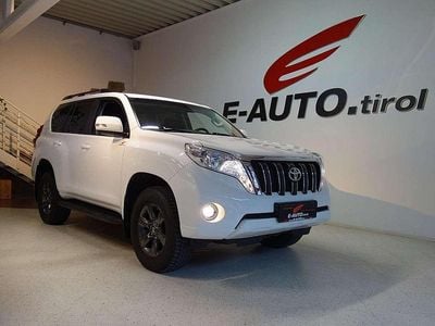 Weiß Gebraucht 2017 Toyota Land Cruiser SUV | € 47.900