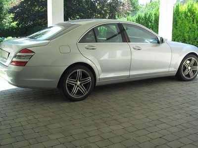 Silber Gebraucht 2006 Mercedes S500 Limousine | € 17.500