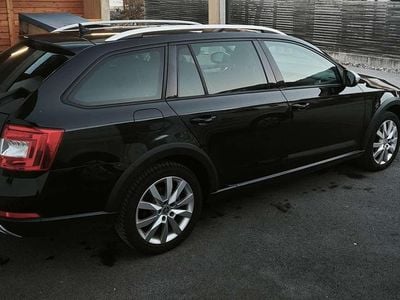 gebraucht Skoda Octavia Combi 20 TDI 4x4 Scout