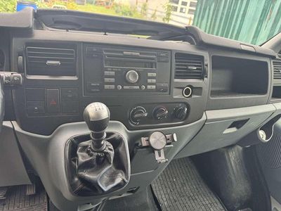 Weiß Gebraucht 2011 Ford Transit Trend Kombi | € 7.800 (Etwas zu teuer)