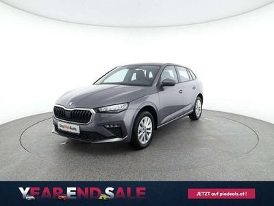 Mittelgrau metallic Neu 2025 Skoda Scala Essence Kleinwagen | € 20.980 (Guter Preis)