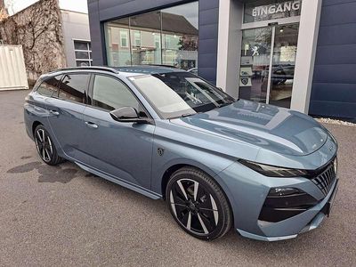 Blau Neu 2025 Peugeot e-308 SW GTi Kombi | € 34.490