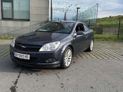 gebraucht Opel Astra Cabriolet Twin Top Edition 1,9 CDTI
