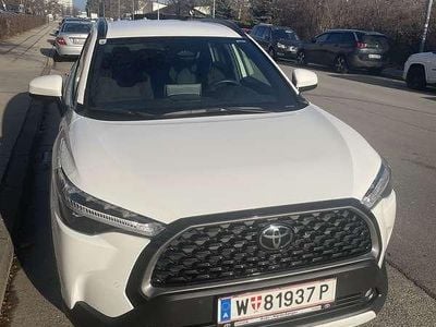 Gebraucht Toyota Corolla Cross Active 98 PS (72 kW) 2024 Weiß SUV
