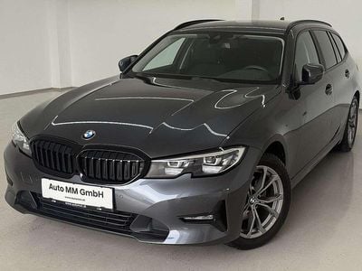Grau Gebraucht 2022 BMW 320 Advantage Kombi | € 32.990 (Fairer Preis)
