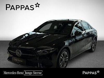 Gebraucht Mercedes A200 Progressive 150 PS (110 kW) 2024 Metalliclack kosmosschwarz Limousine