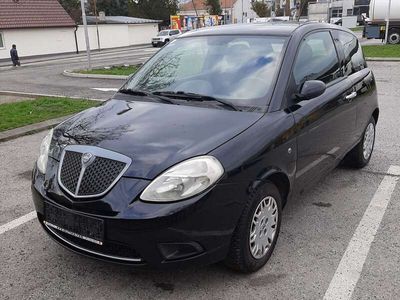 gebraucht Lancia Ypsilon Argento 12