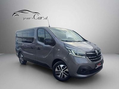 Grau Gebraucht 2020 Renault Trafic Van / Kleinbus | € 31.990
