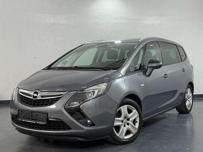 Grau Gebraucht 2016 Opel Zafira Tourer Edition Van / Kleinbus | € 9.490 (Guter Preis)