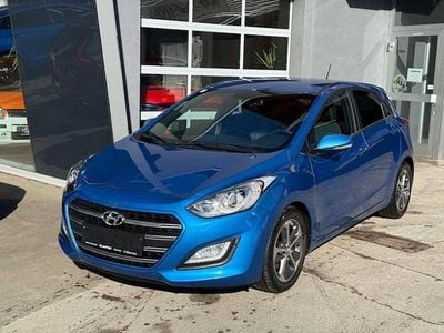 Gebraucht Hyundai i30 GO! 99 PS (72 kW) 2016 Blau Limousine