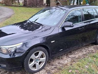 Schwarz Gebraucht 2010 BMW 525 Kombi | € 4.500