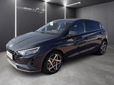 Gebraucht Hyundai i20 Trend 101 PS (74 kW) 2024 Dragon red Kleinwagen