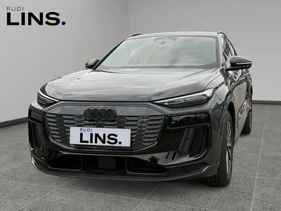 Hellgrau metallic Neu 2025 Audi Q6 e-tron Performance SUV | € 71.982 (Fairer Preis)