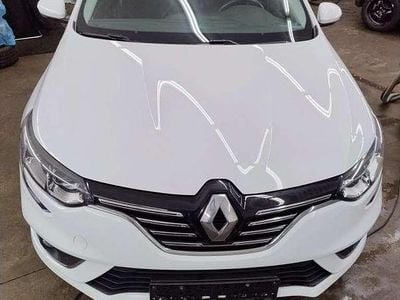 Gebraucht Renault Mégane GrandTour Intens 132 PS (97 kW) 2017 Weiß Kombi