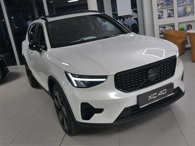 Gebraucht Volvo XC40 Plus 163 PS (119 kW) 2025 Weiß SUV
