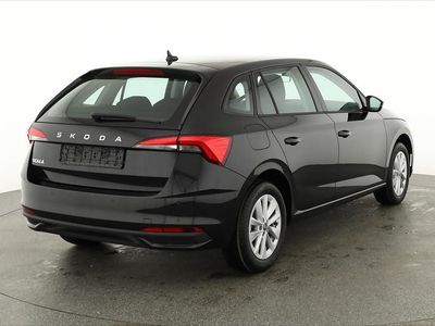 Schwarz Neu 2025 Skoda Scala Essence Kleinwagen | € 22.615 (Guter Preis)