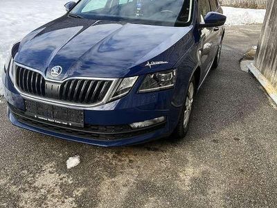 Blau Gebraucht 2017 Skoda Octavia Drive Kombi | € 15.500 (Teuer)