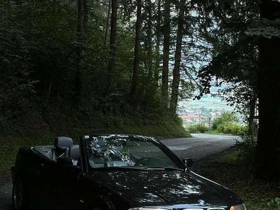 Schwarz Gebraucht 2000 BMW 323 Cabriolet Cabrio | € 7.000 (Fairer Preis)