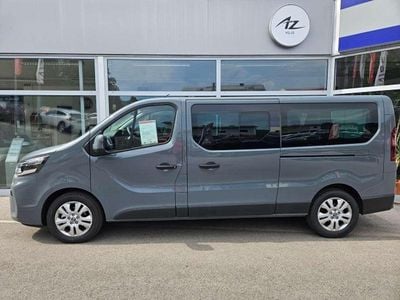 Grau Gebraucht 2024 Nissan Primastar Tekna Van / Kleinbus | € 44.890 (Guter Preis)